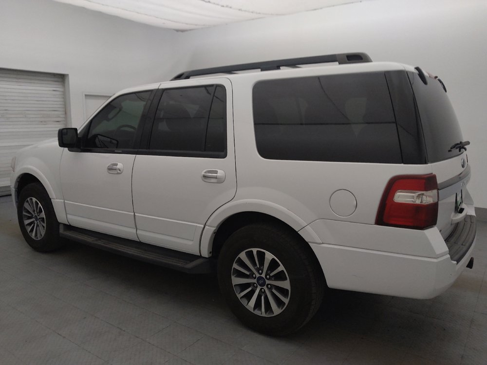 Used 2017 Ford Expedition XLT AWD/4WD image 3