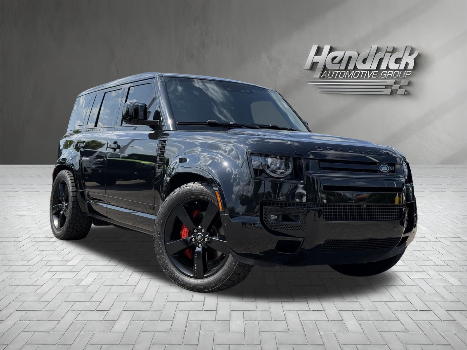 Used 2025 Land Rover Defender 110 V8 AWD/4WD video 2