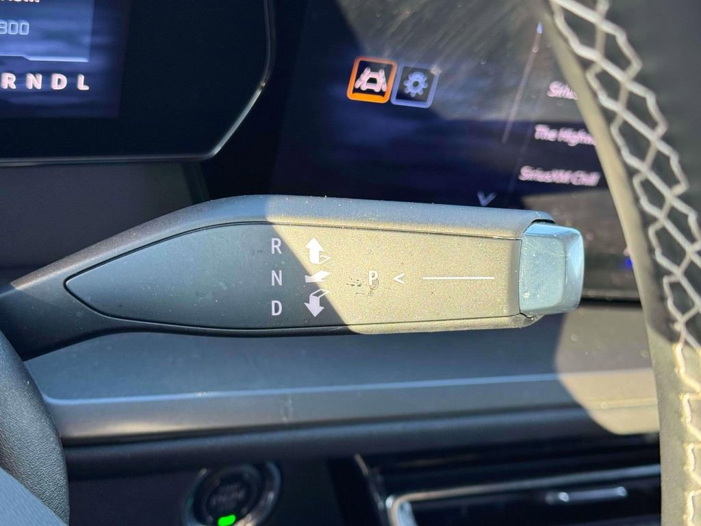 Used 2026 Chevrolet Traverse LT AWD/4WD image 23