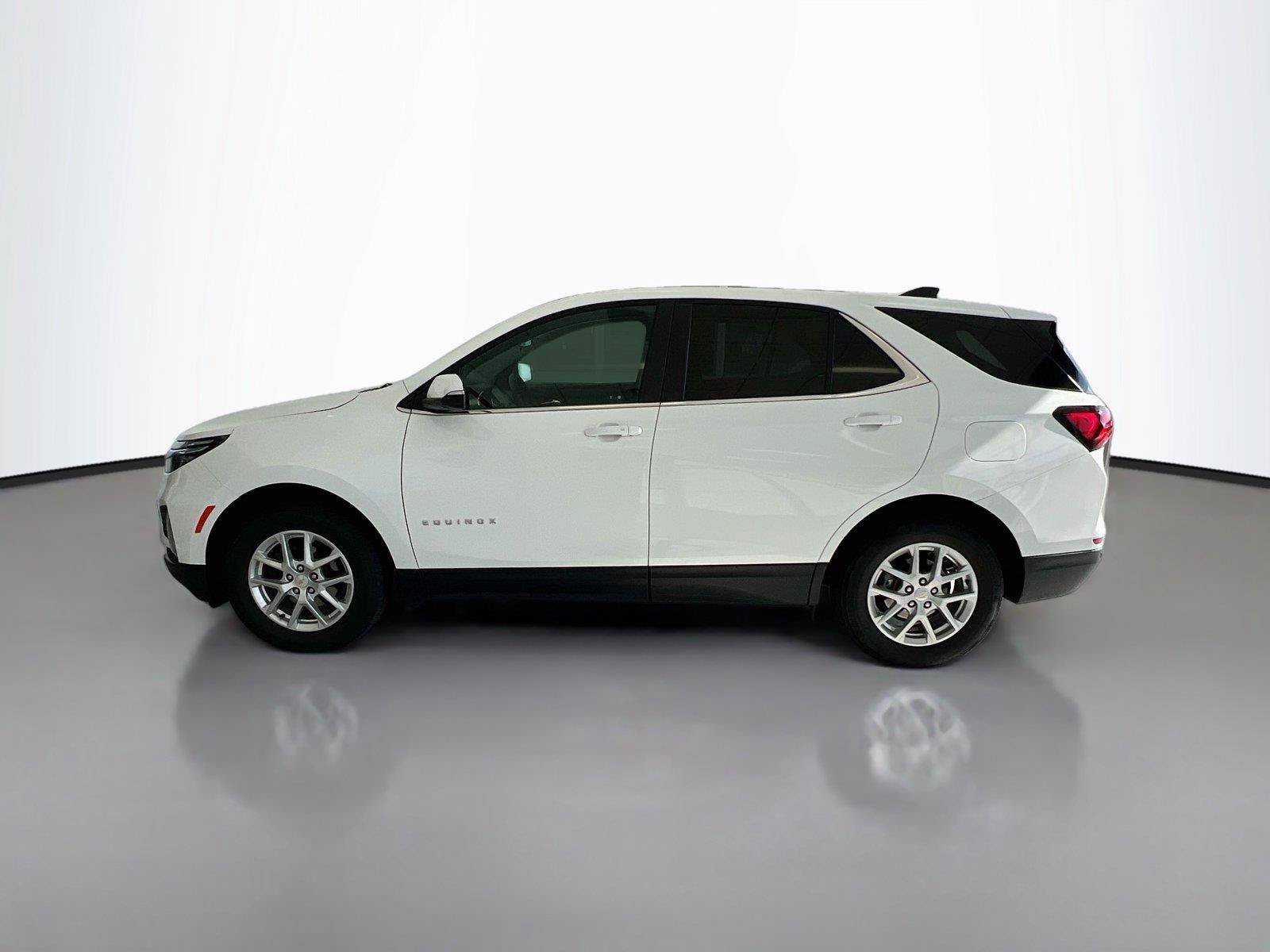 Used 2024 Chevrolet Equinox LT AWD/4WD image 8