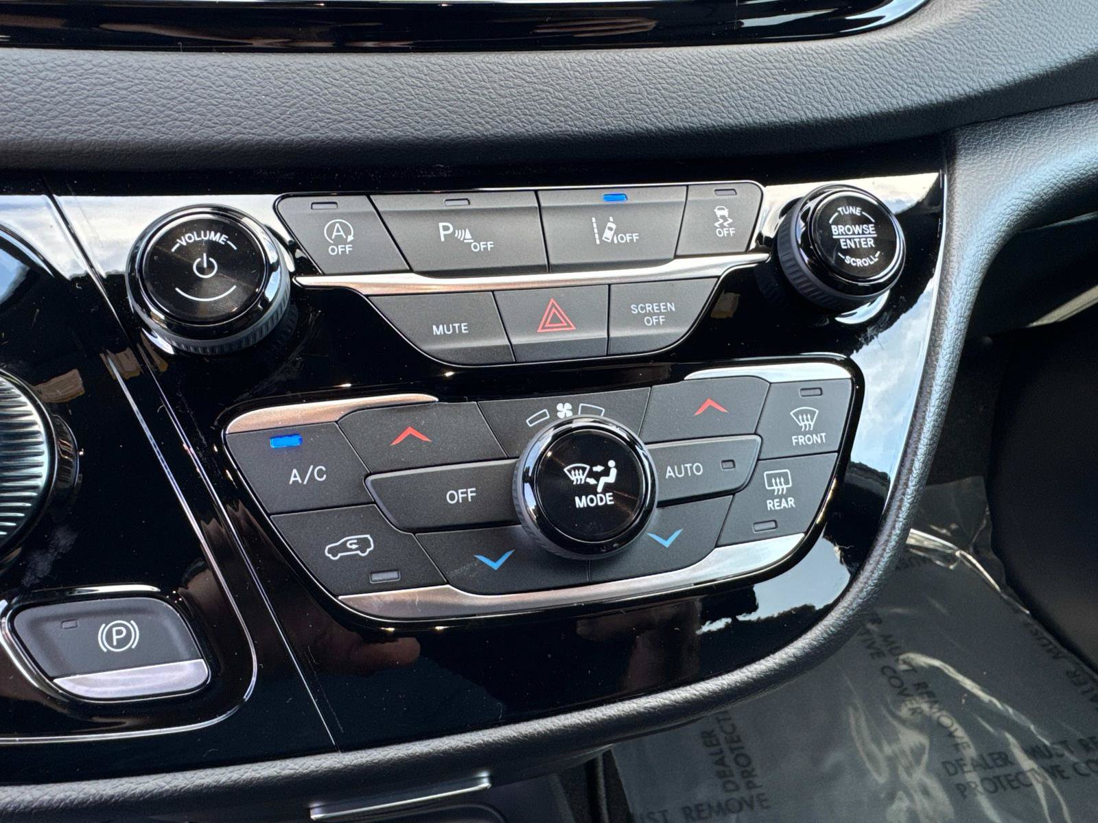 New 2026 Chrysler Voyager LX FWD image 23