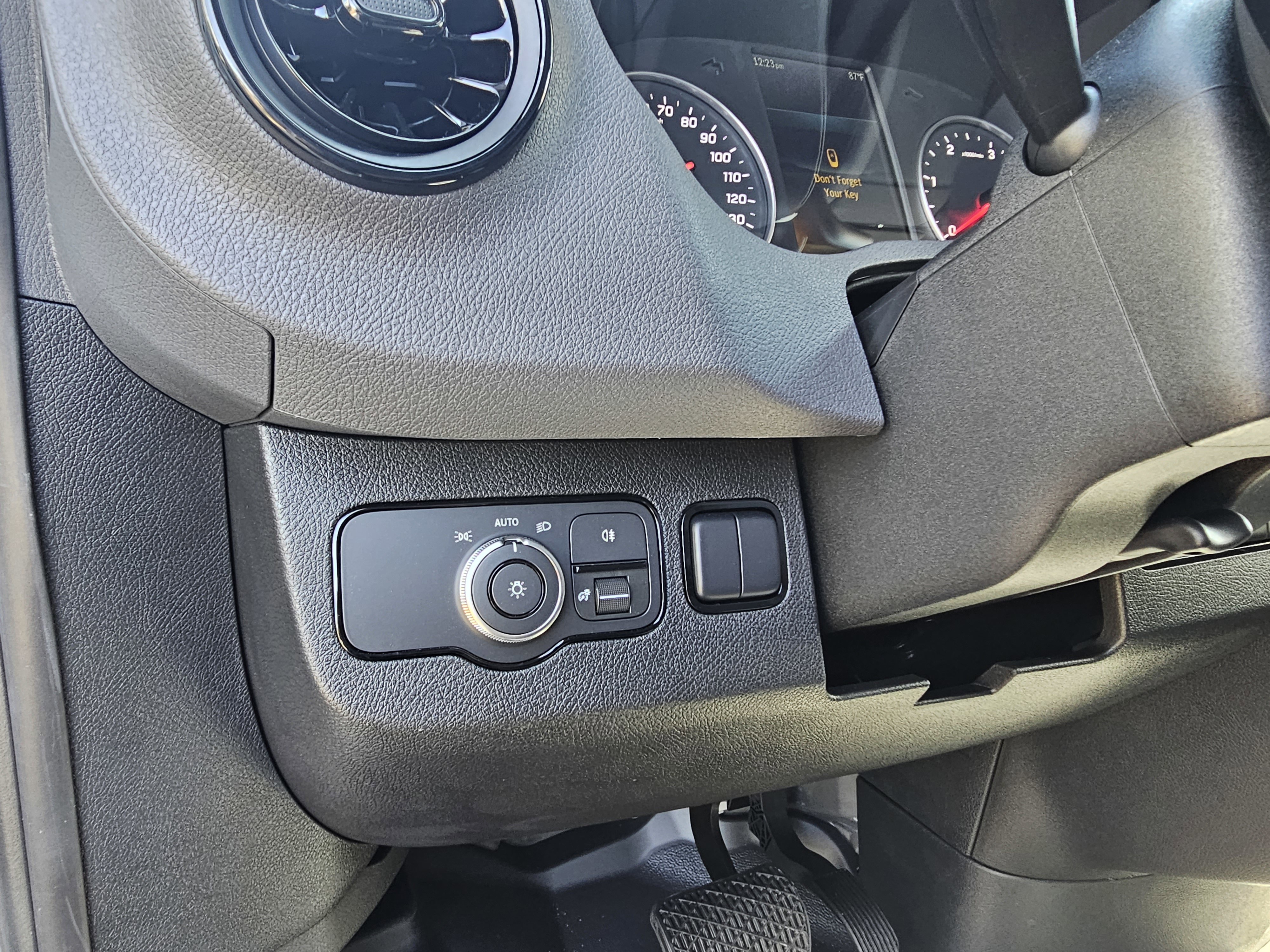 New 2025 Mercedes-Benz Sprinter 2500 image 12