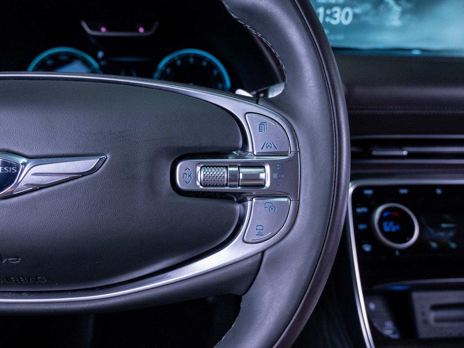 Used 2023 Genesis GV80 3.5T w/ Prestige Matte Package image 23