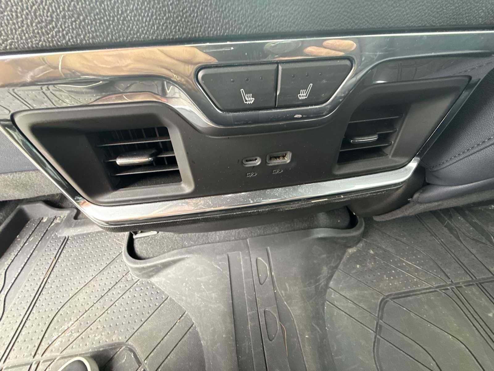 Certified 2024 Chevrolet Silverado 1500 High Country AWD/4WD image 21