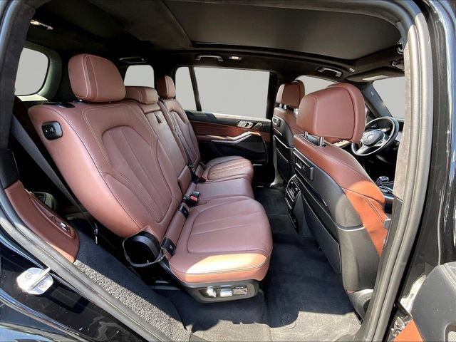 Used 2022 BMW X7 M50i AWD/4WD image 27