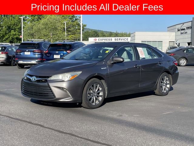 Used 2017 Toyota Camry XLE w/ Moonroof Package FWD video 1