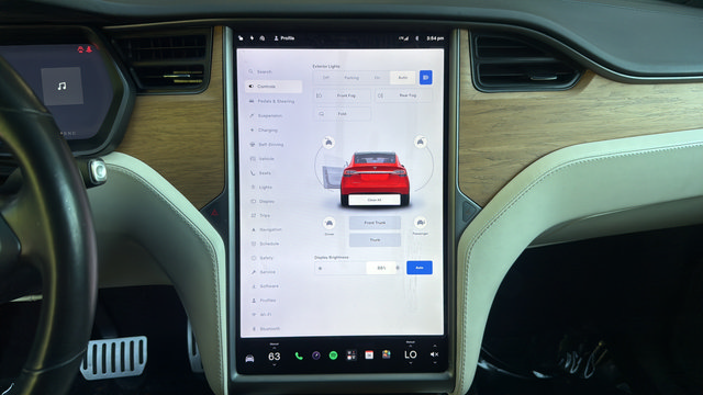 Used 2019 Tesla Model X Performance AWD/4WD image 24
