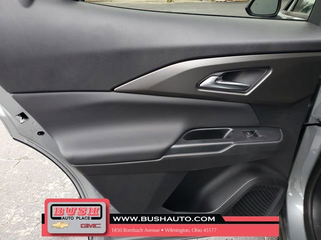 New 2026 Chevrolet Equinox EV LT image 12