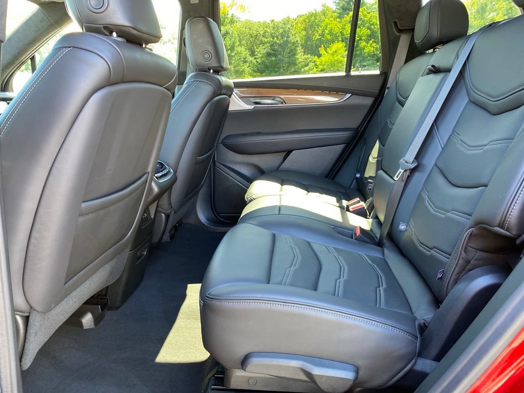Certified 2025 Cadillac XT6 Premium Luxury w/ Platinum Package AWD/4WD image 18