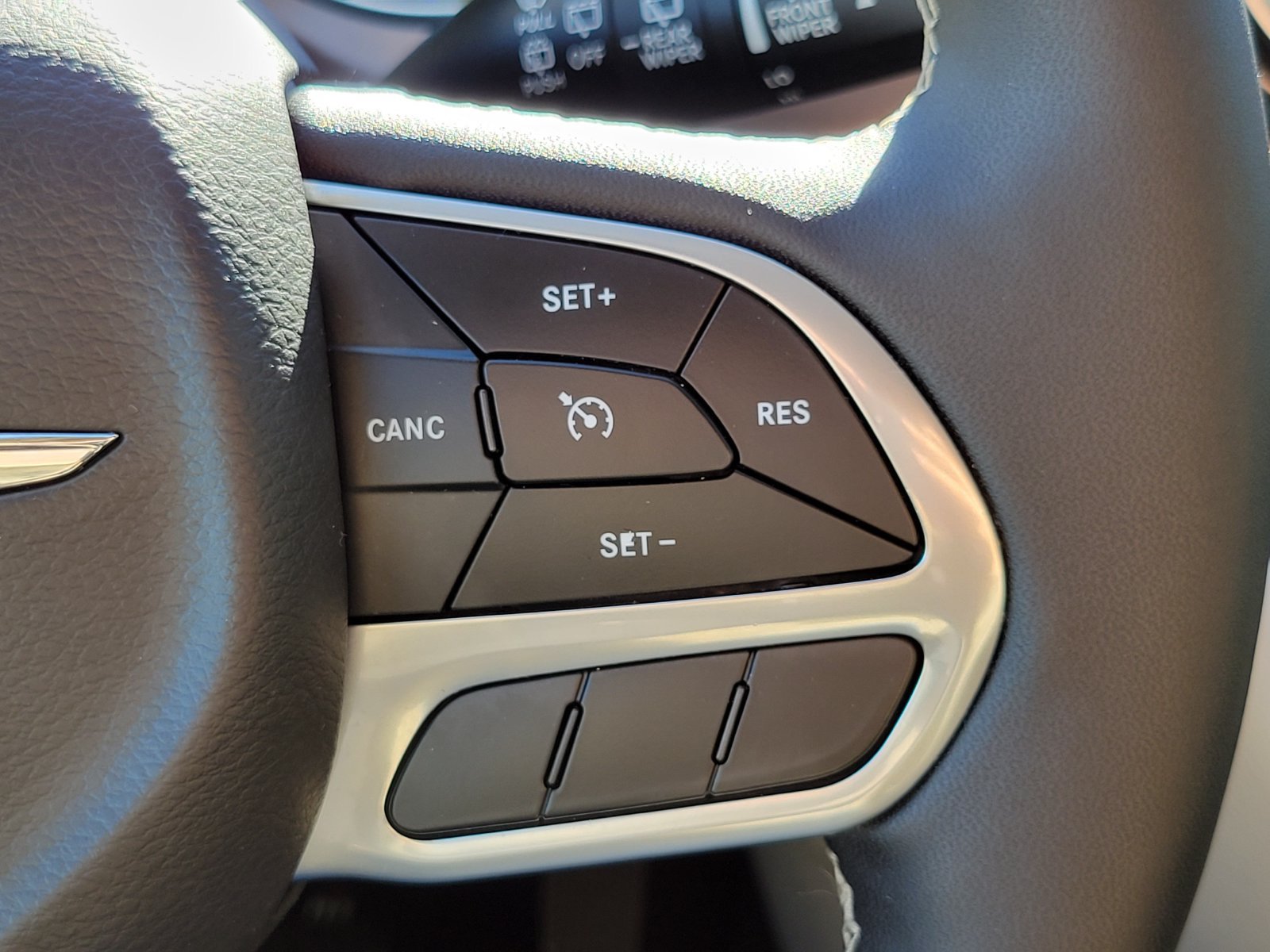 Used 2024 Chrysler Voyager LX FWD image 18
