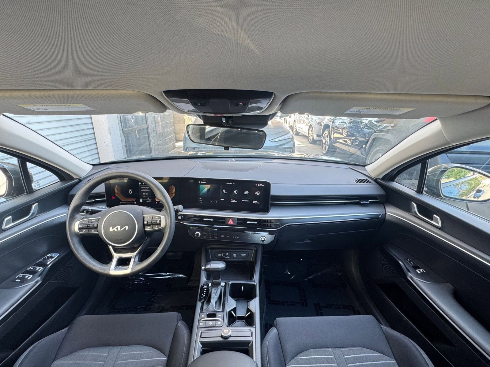 Used 2025 Kia K5 LXS FWD image 33