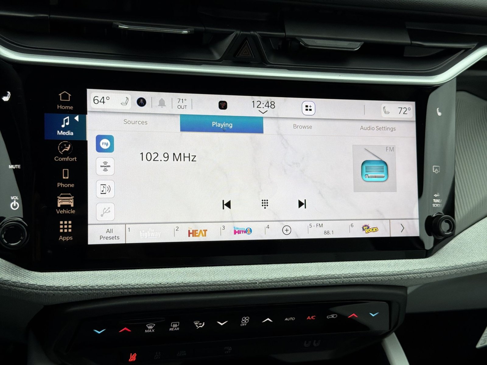 New 2026 Jeep Cherokee Laredo AWD/4WD image 18