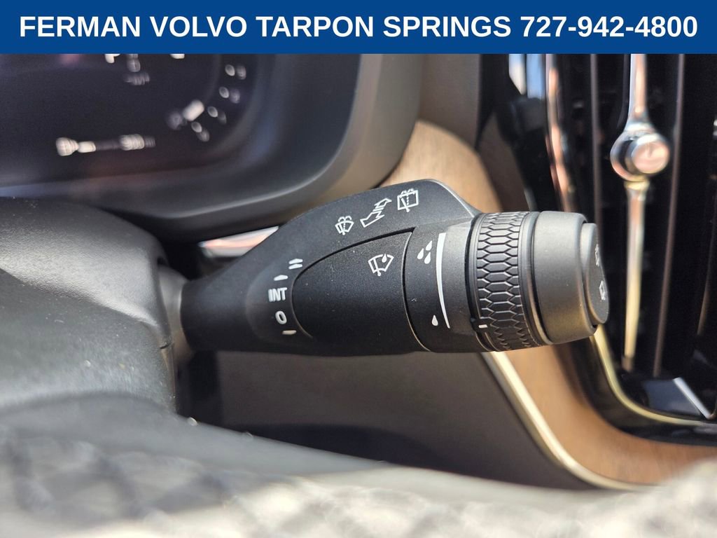 New 2026 Volvo XC60 B5 Plus w/ Protection Package Premier AWD/4WD image 31