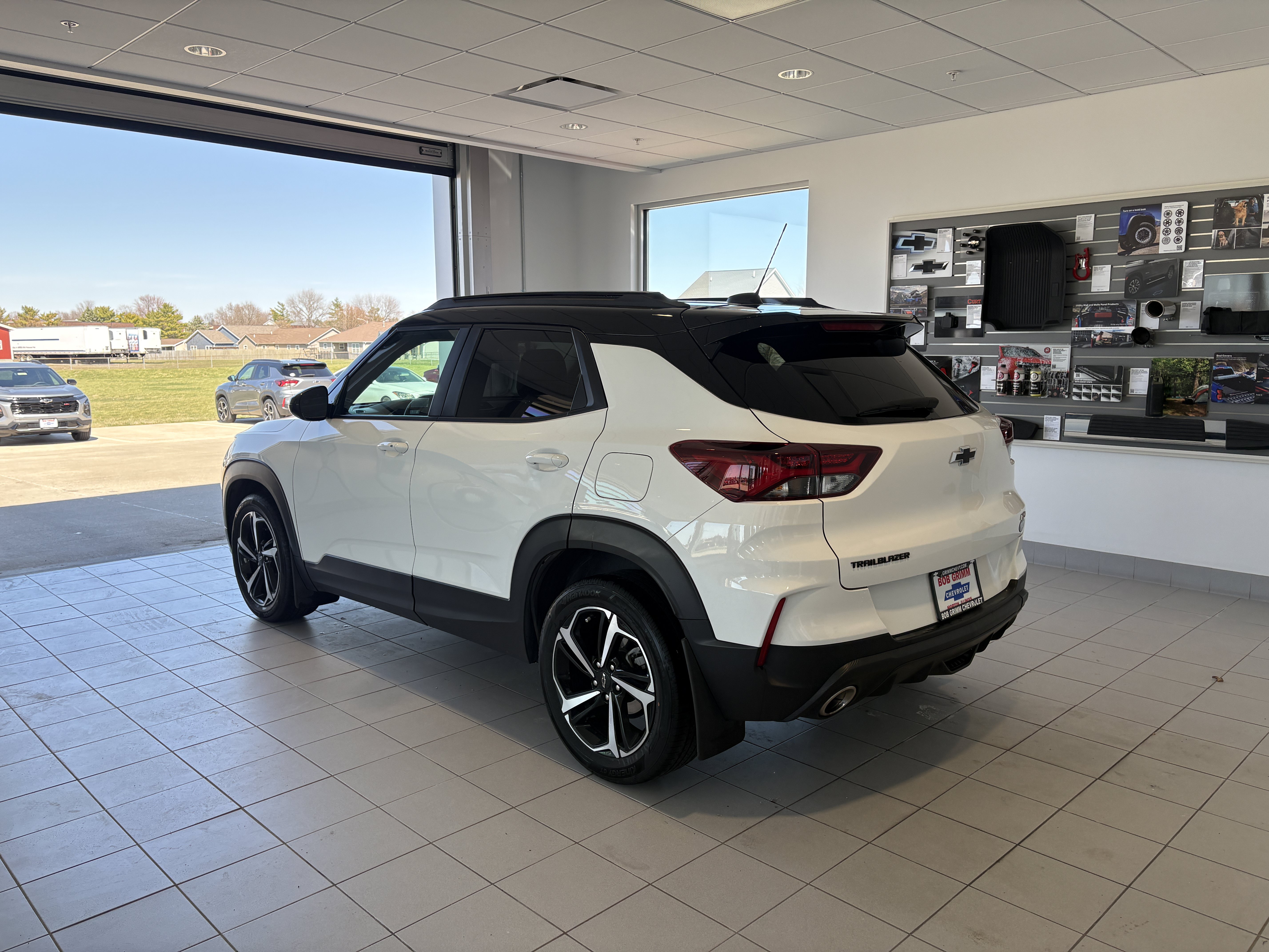 Used 2022 Chevrolet TrailBlazer RS FWD image 6