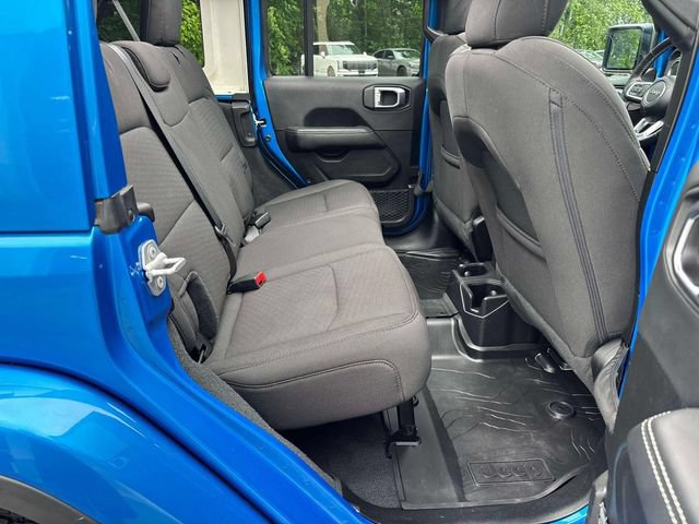 Used 2023 Jeep Wrangler Unlimited Sahara w/ Cold Weather Group AWD/4WD image 18