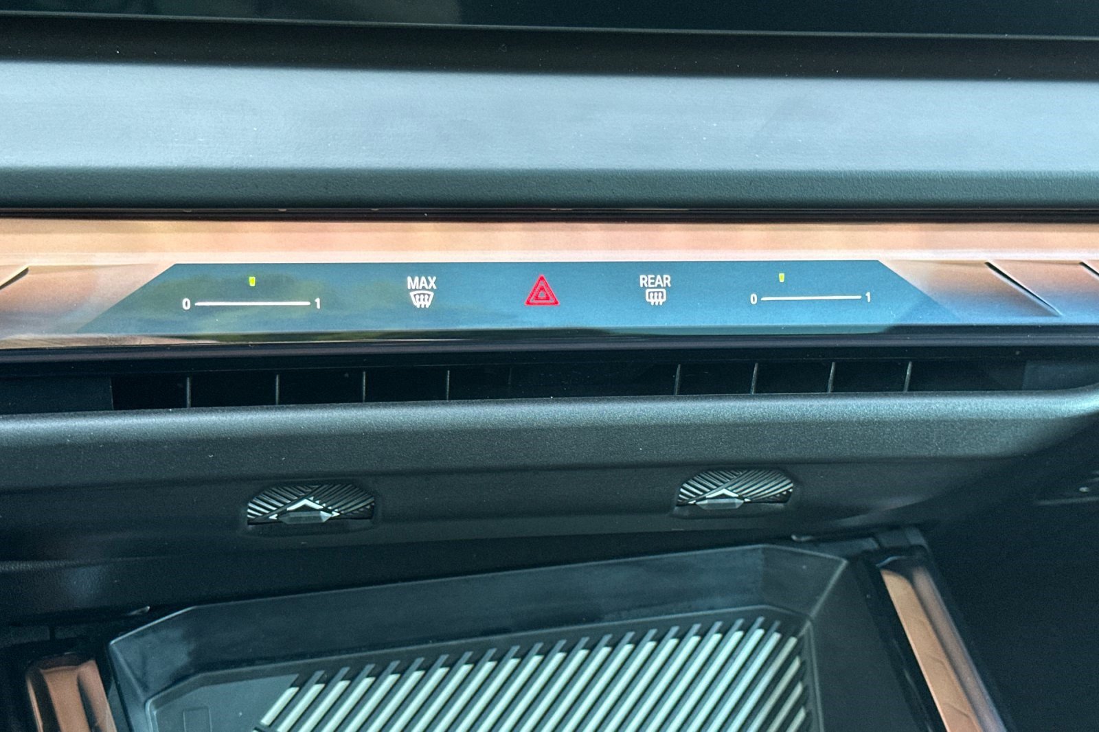 Used 2025 BMW X3 xDrive30i w/ Convenience Package image 27