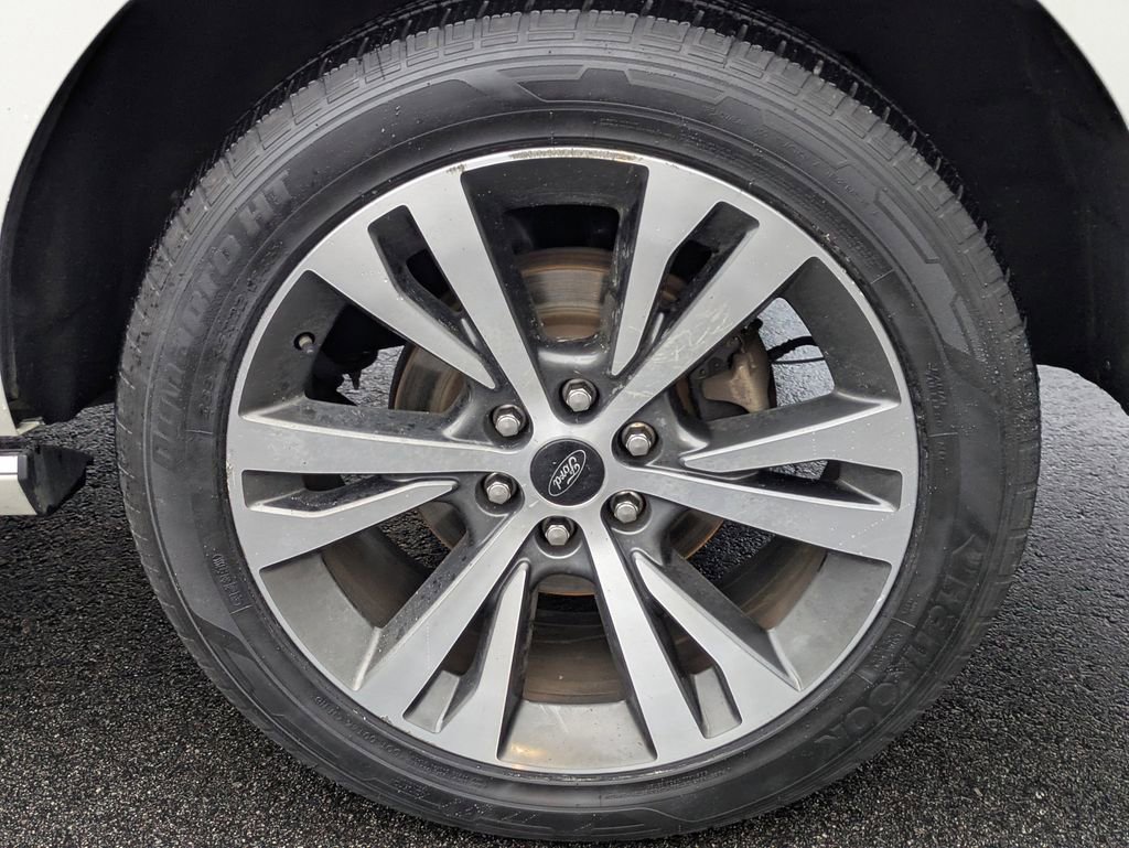 Used 2021 Ford Expedition Platinum image 12