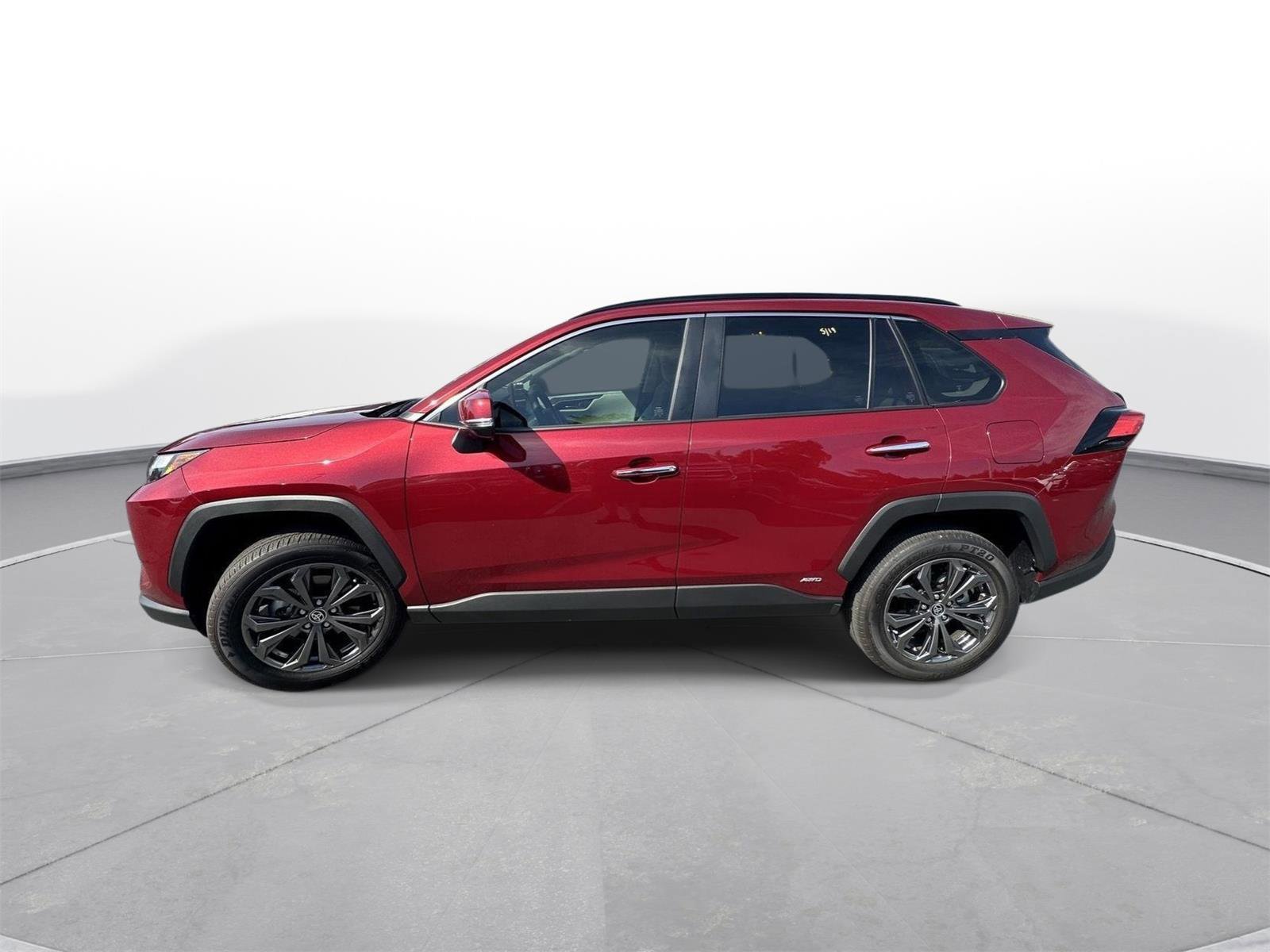 Used 2025 Toyota RAV4 Limited w/ Advanced Technology Package AWD/4WD image 9