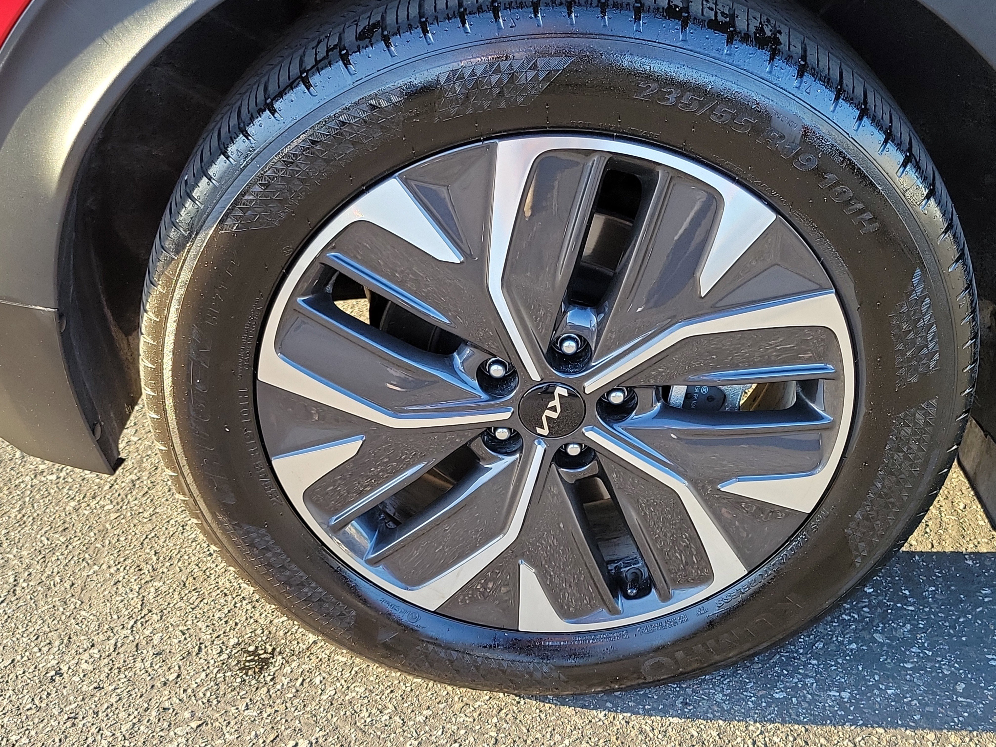 Used 2024 Kia EV6 Light RWD image 21