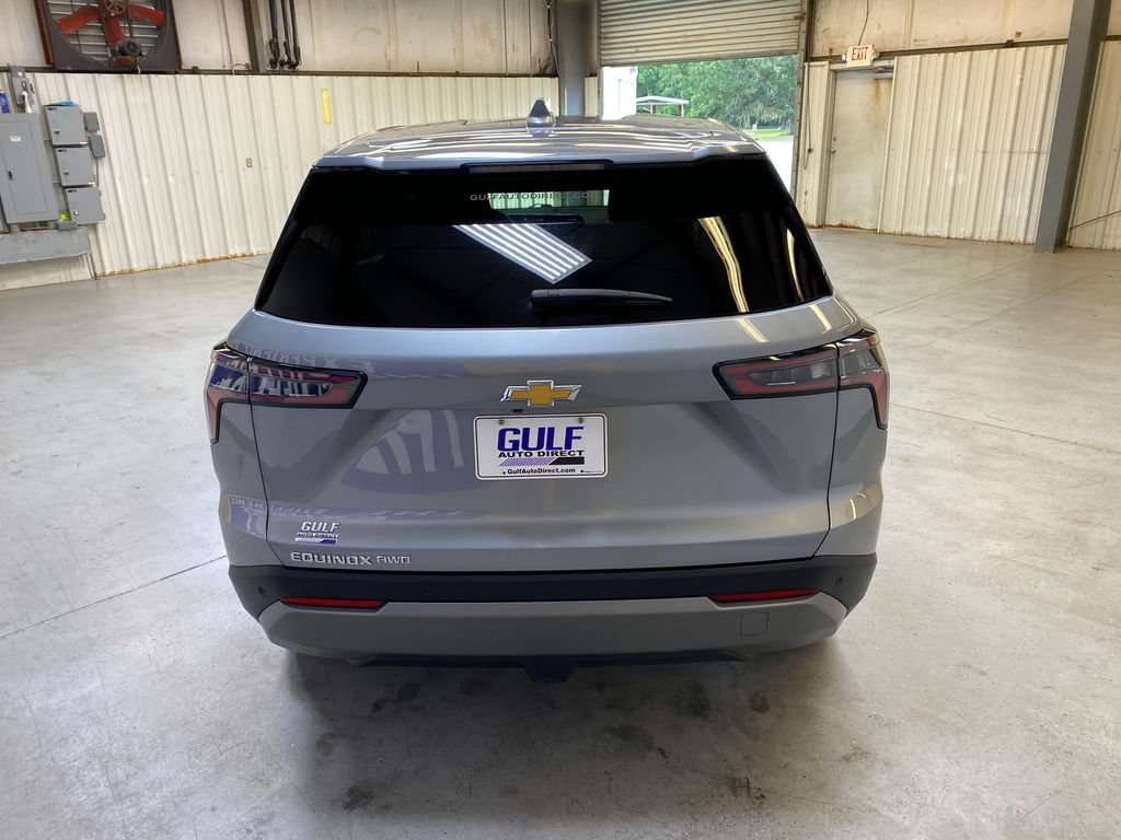 Used 2025 Chevrolet Equinox LT AWD/4WD image 7