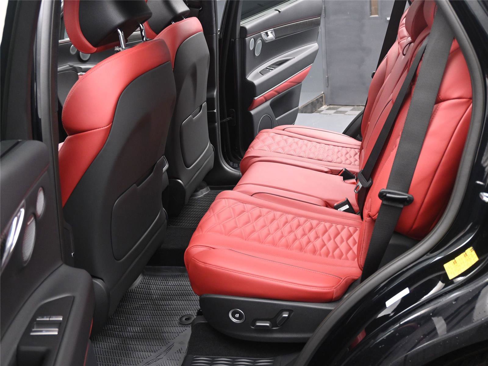 New 2026 Genesis GV80 3.5T e-SC image 6