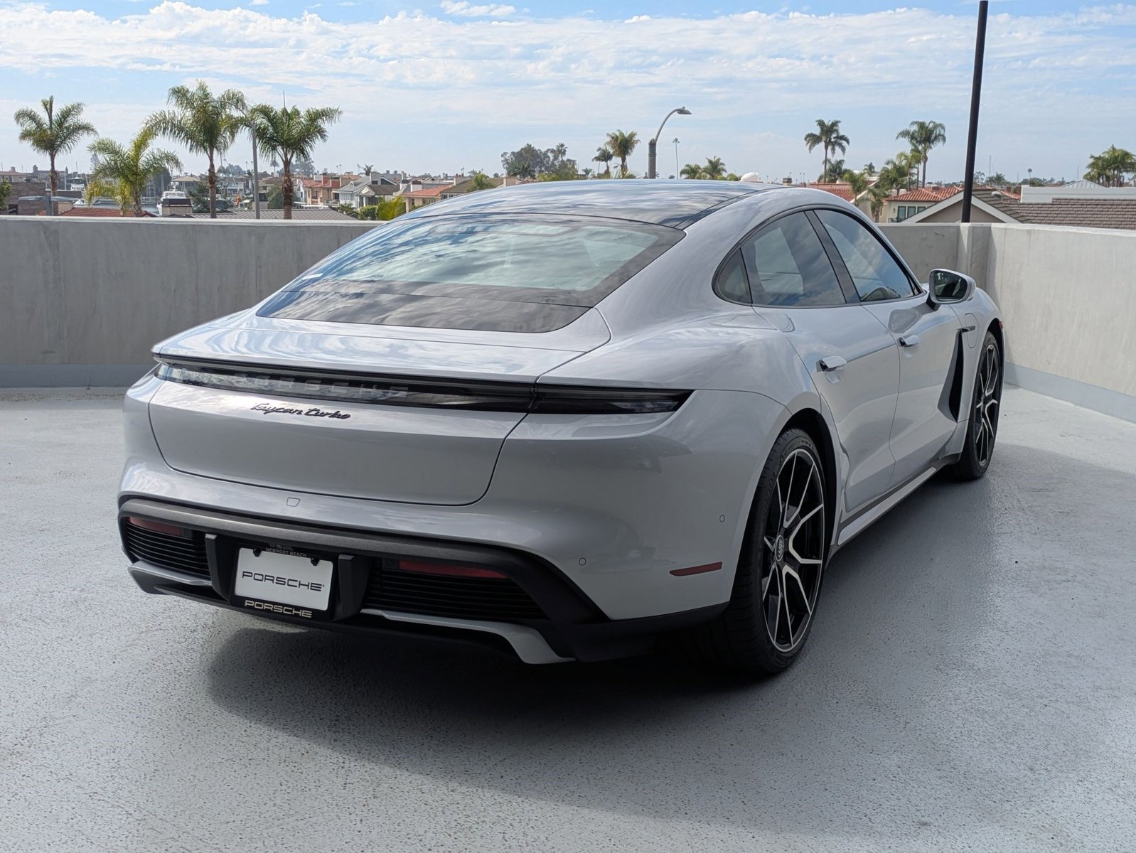 Certified 2024 Porsche Taycan Turbo image 9