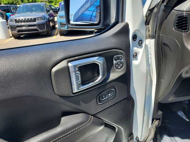 Certified 2023 Jeep Wrangler Unlimited Sahara w/ Cold Weather Group AWD/4WD image 8