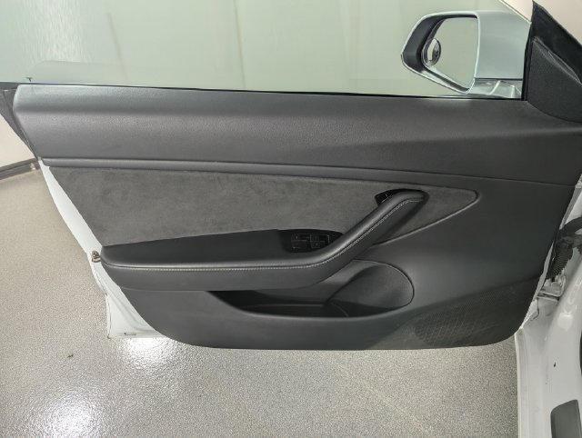 Used 2019 Tesla Model 3 Standard Range Plus RWD image 9