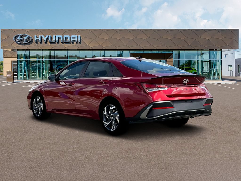 New 2025 Hyundai Elantra Sport FWD image 5