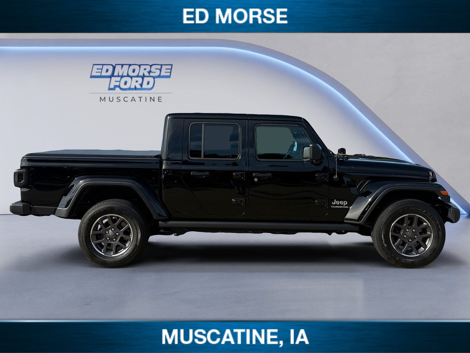 Used 2020 Jeep Gladiator Overland AWD/4WD image 6