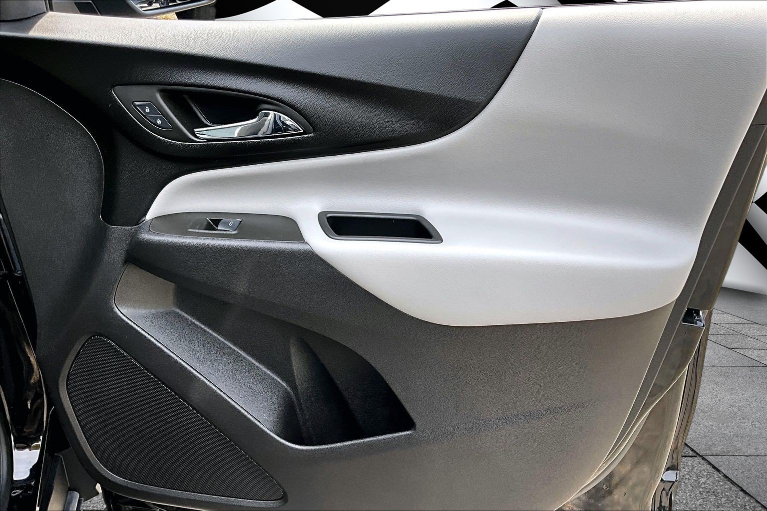 Used 2024 Chevrolet Equinox LS FWD image 19