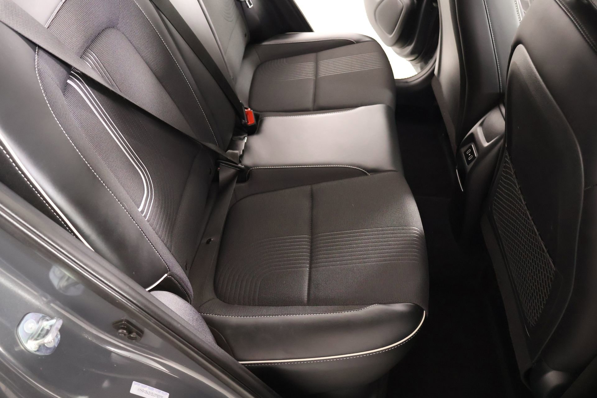 Certified 2025 Hyundai Venue Limited image 15