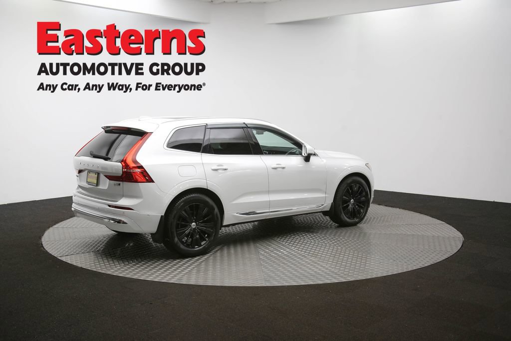 Used 2023 Volvo XC60 B5 Plus image 39