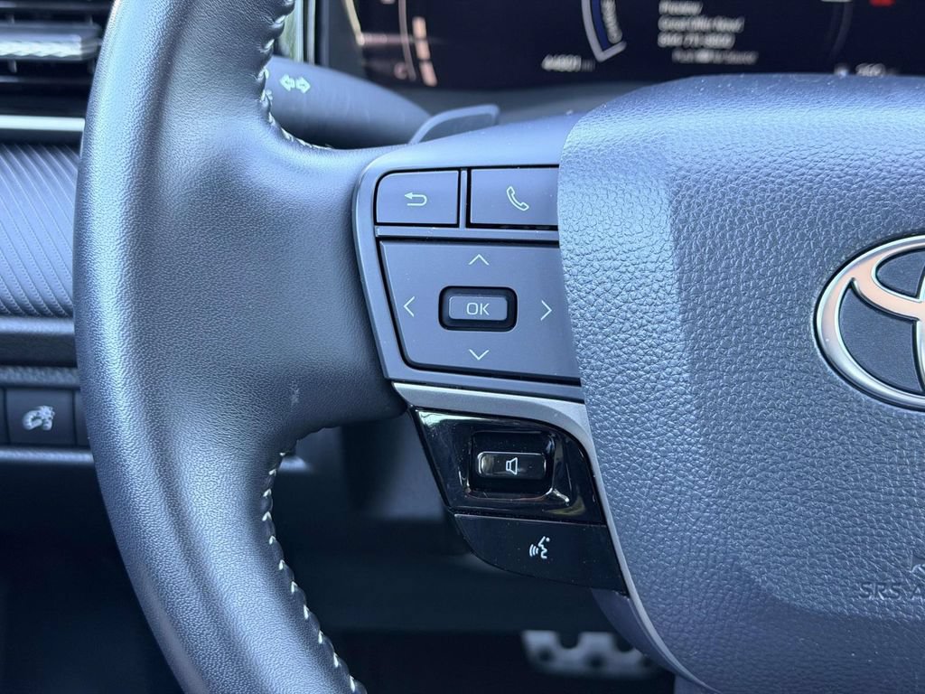 Certified 2025 Toyota Camry SE w/ Convenience Package FWD image 9