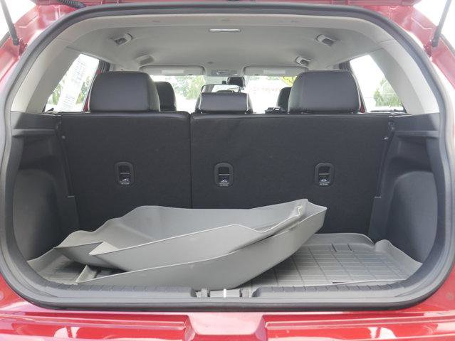 Used 2023 Hyundai Venue Limited image 6