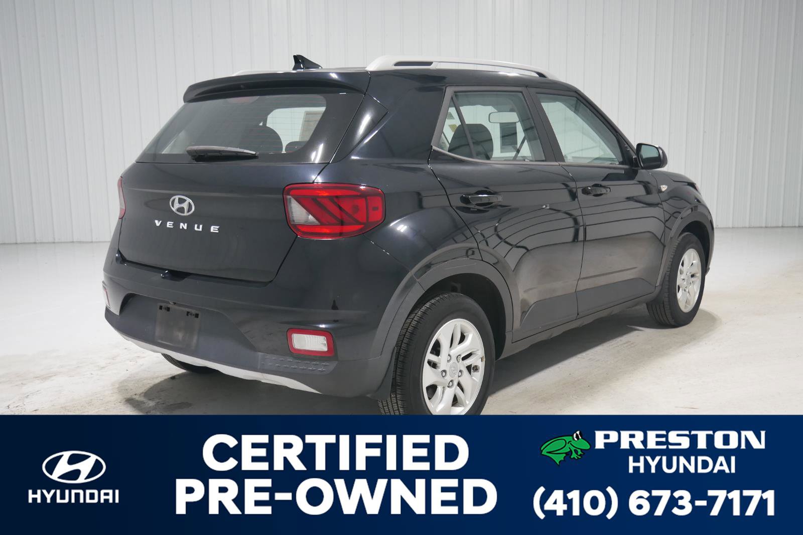 Used 2020 Hyundai Venue SEL image 5