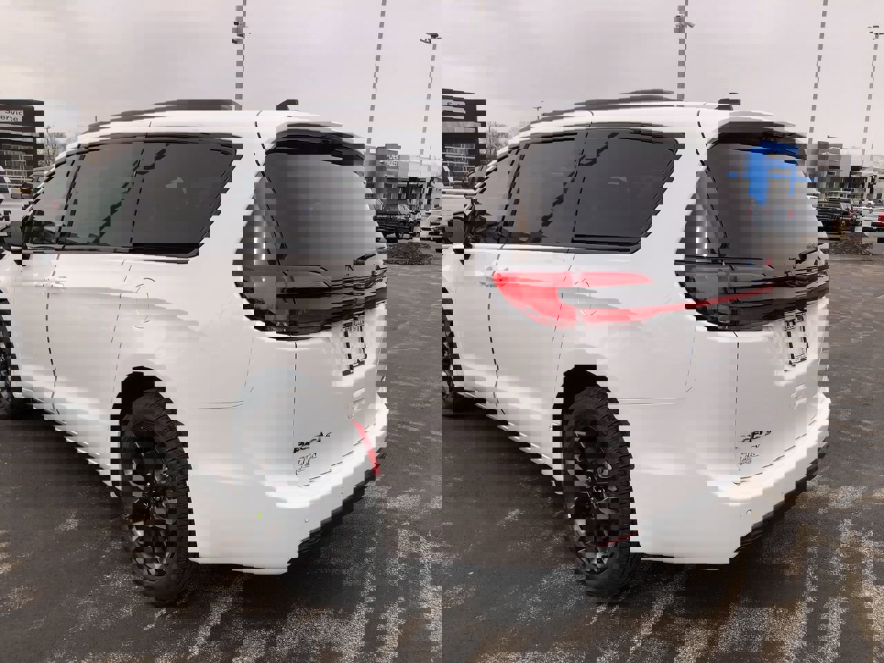 New 2026 Chrysler Pacifica Select image 12