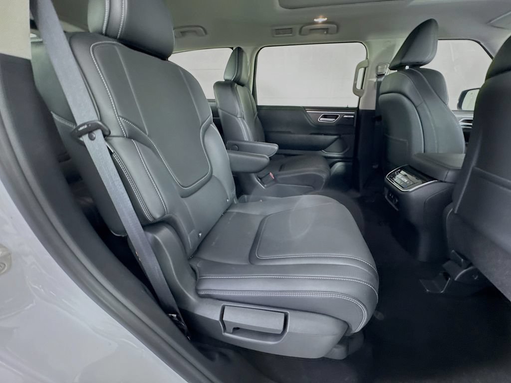 Used 2026 INFINITI QX80 Pure w/ Cargo Package AWD/4WD image 37