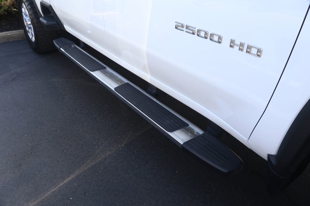 Used 2024 Chevrolet Silverado 2500 LT AWD/4WD image 10