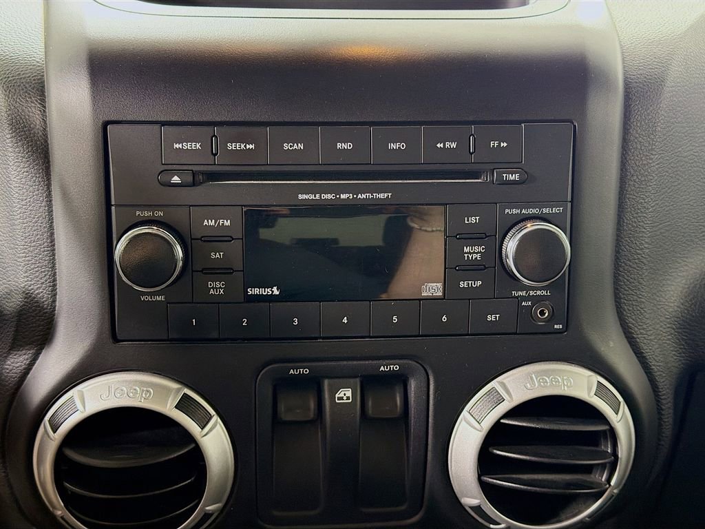 Used 2015 Jeep Wrangler Sahara w/ Trailer Tow Group image 15