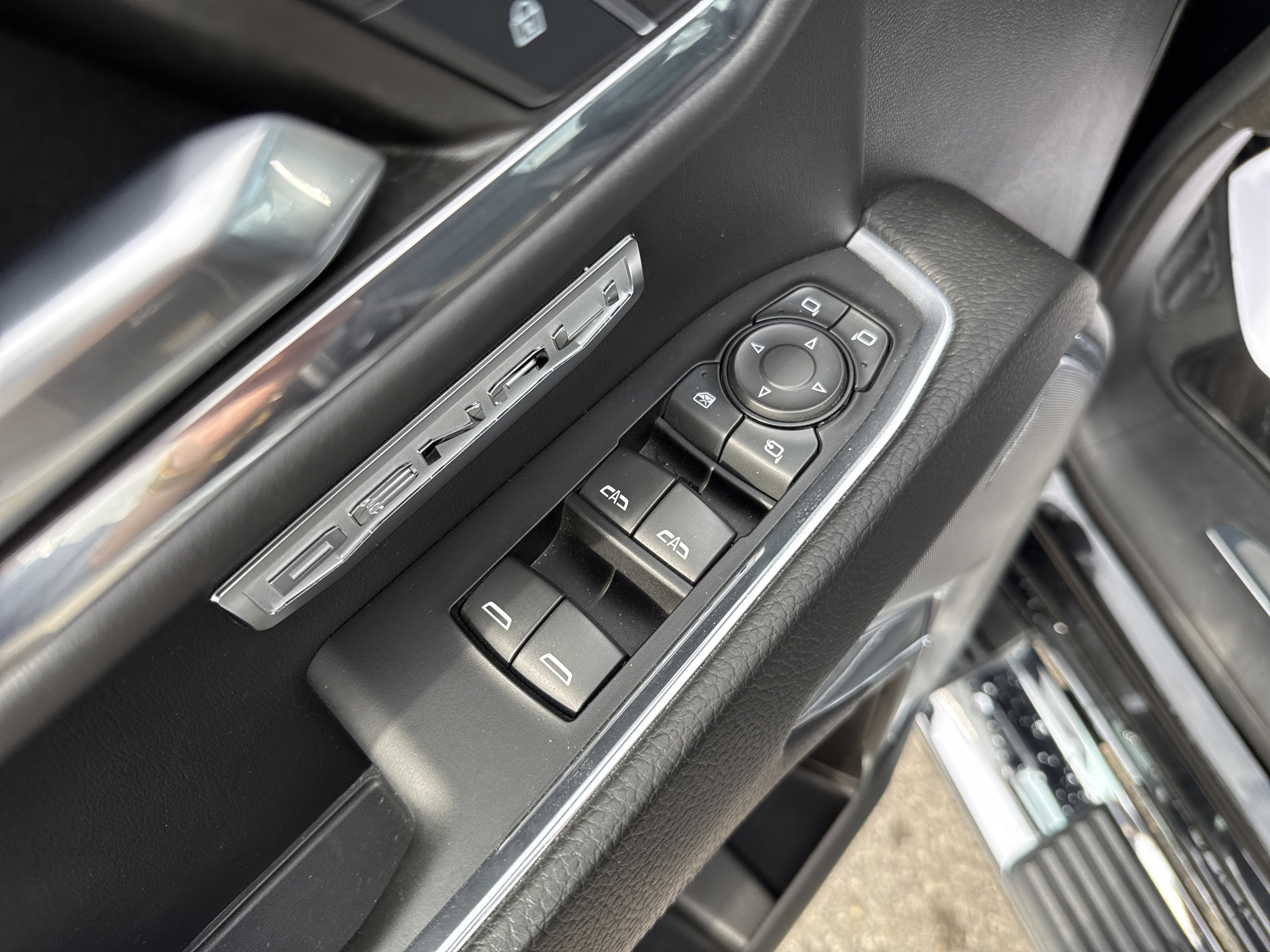 Used 2024 GMC Sierra 1500 Denali w/ Technology Package image 16