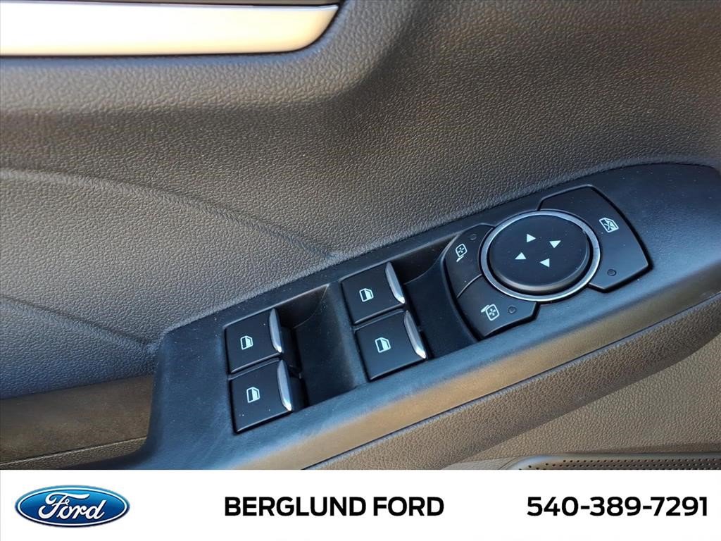 Used 2022 Ford Escape S AWD/4WD image 17