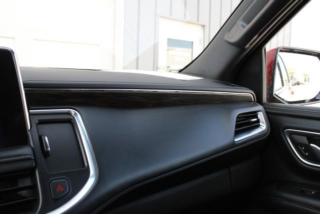 Used 2022 Chevrolet Tahoe Z71 w/ Off-Road Capability Package AWD/4WD image 19