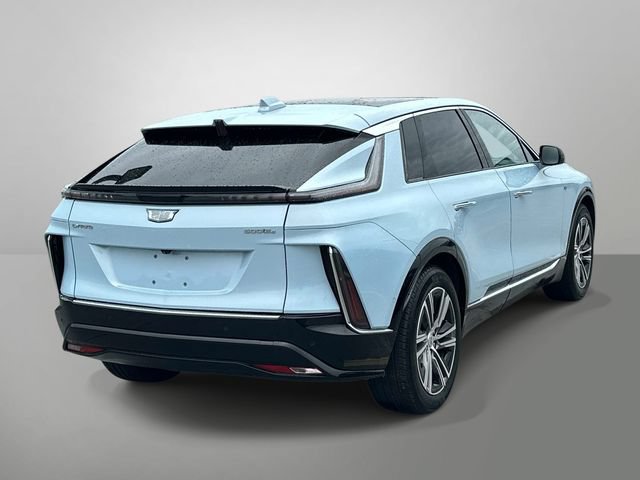 Certified 2024 Cadillac Lyriq Luxury w/ LPO, Floor Liner Package AWD/4WD image 26