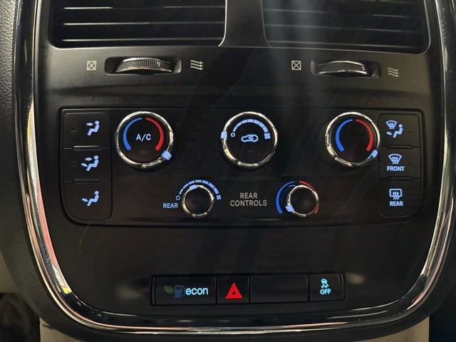 Used 2019 Dodge Grand Caravan SXT image 9