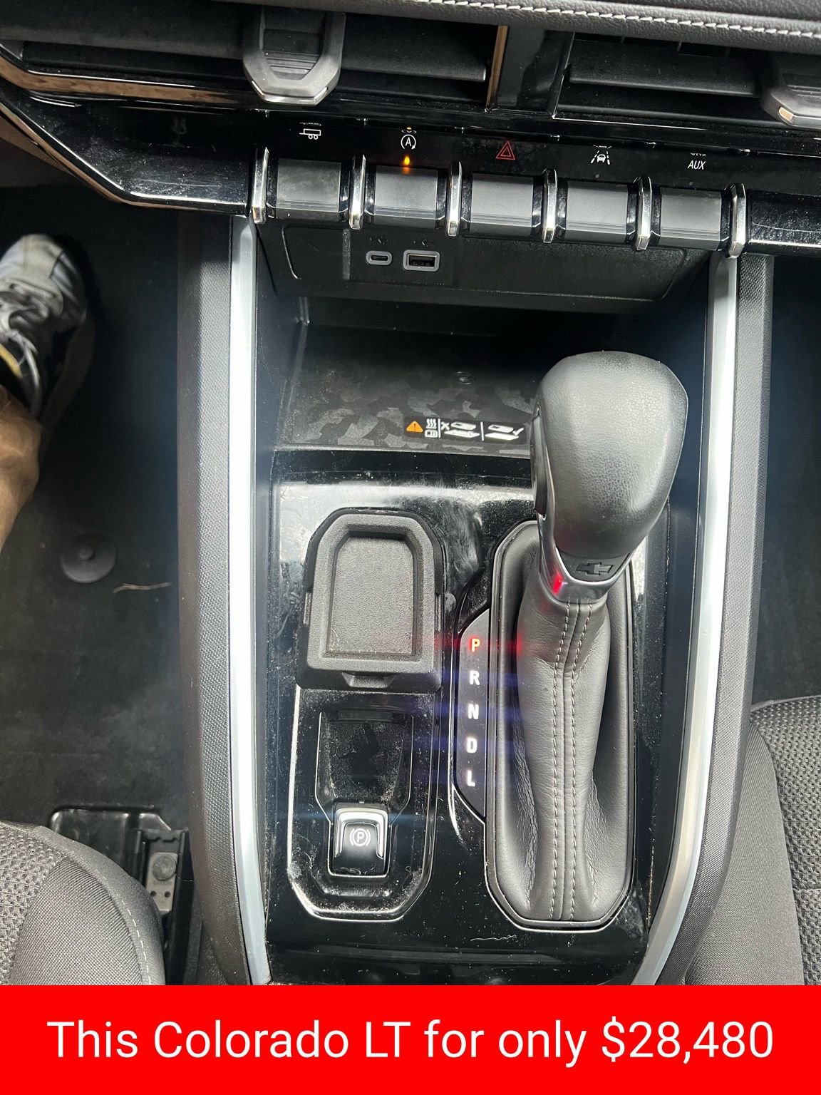 Used 2023 Chevrolet Colorado LT w/ LT Convenience Package II image 23