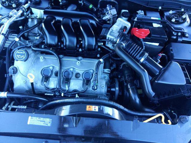Used 2009 Ford Fusion SEL FWD image 21
