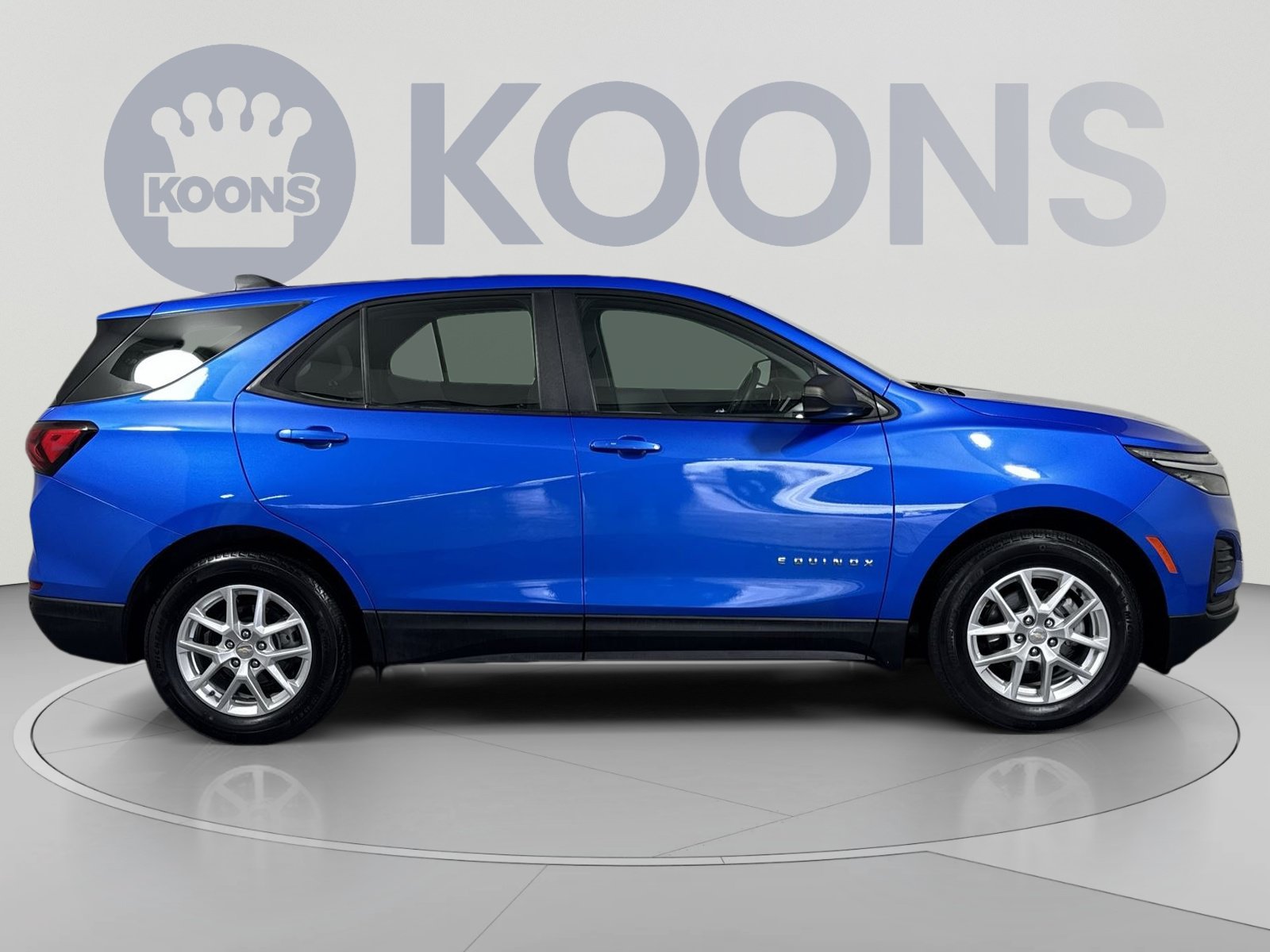 Used 2024 Chevrolet Equinox LS w/ Driver Confidence II Package FWD image 8