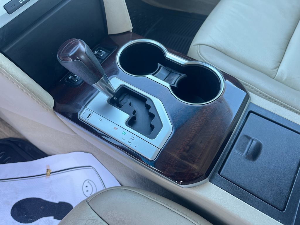 Used 2014 Toyota Camry XLE image 25