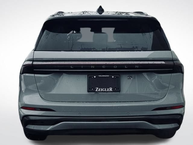 New 2026 Lincoln Nautilus Reserve w/ Jet Appearance Package AWD/4WD image 7